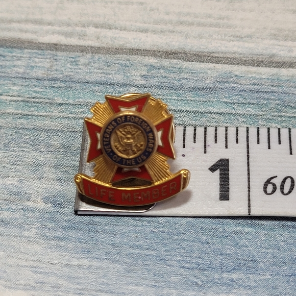 Military Pin lapel. - Picture 6 of 6